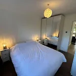 Homely Apartment & Thames View